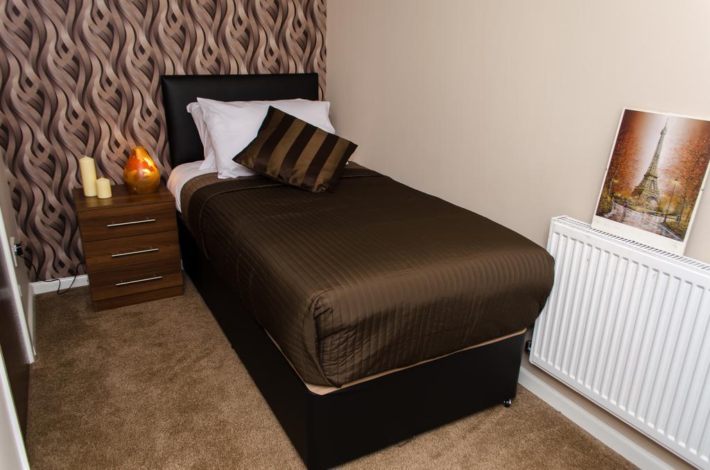 Trivelles Eccles Hotel Salford  Exterior photo